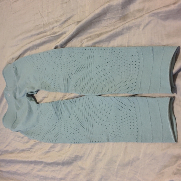 Free People movement sage green cut out leggings, size S, good condition - Picture 8 of 8